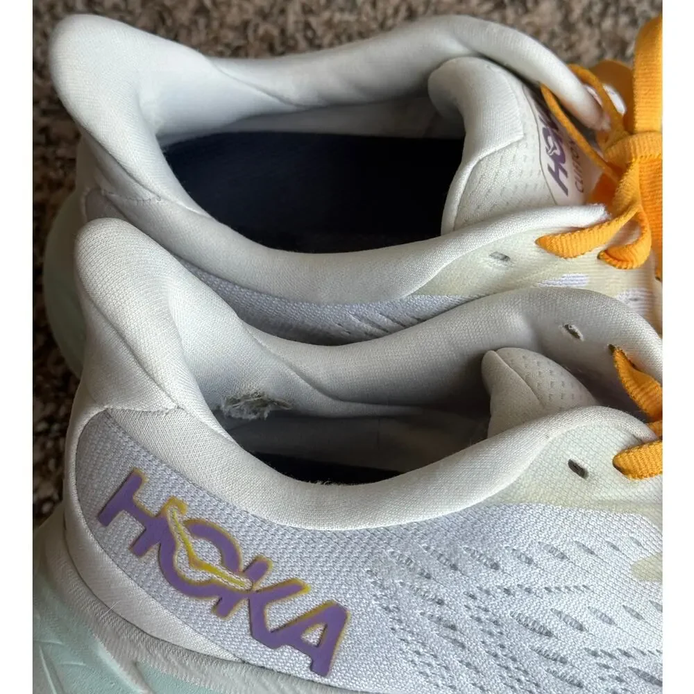 HOKA ONE ONE Clifton 8 Women’s Running Shoes Size 7.5B Athletic Sneakers